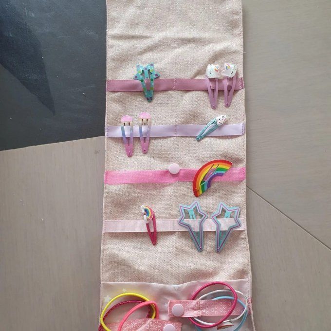 Pochette à barrettes